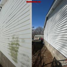 Expert House Washing: Soft Wash & Low-Pressure Pressure Washing for Vinyl Siding in St. Louis, MO